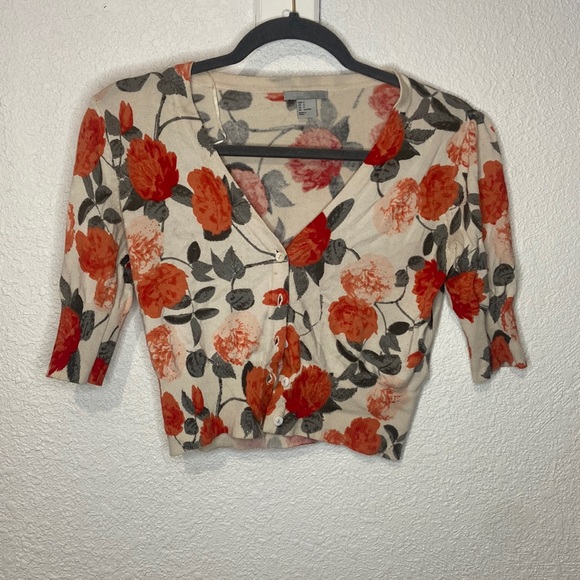 H&M Sweaters - H&M Cropped Floral Cardigan